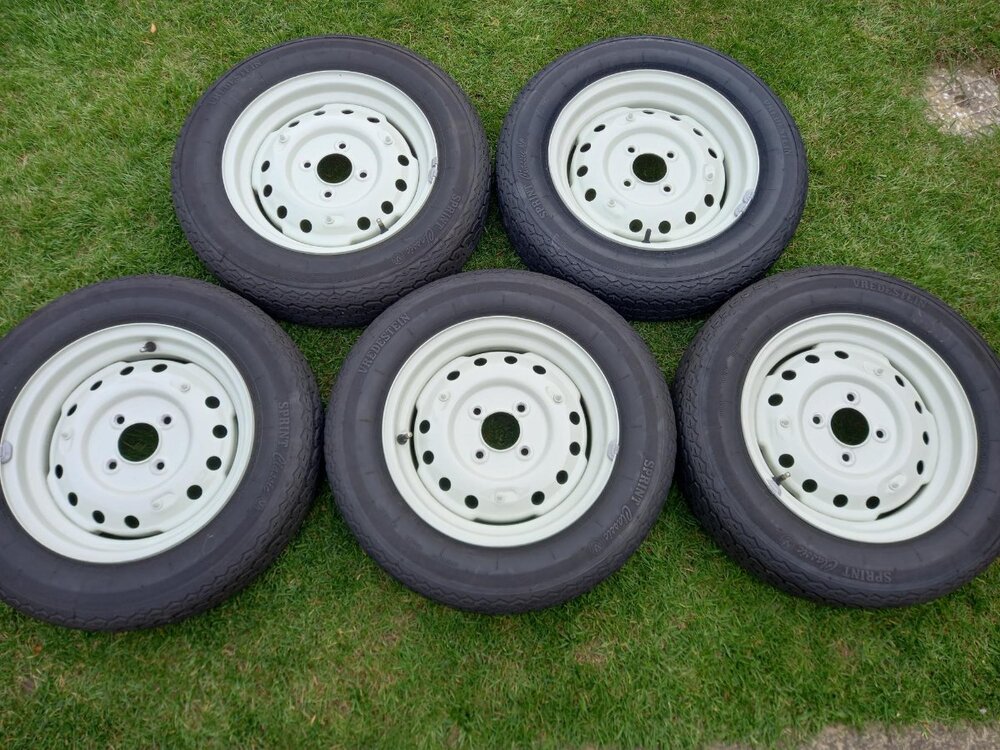 Set of 5 wheels.jpg