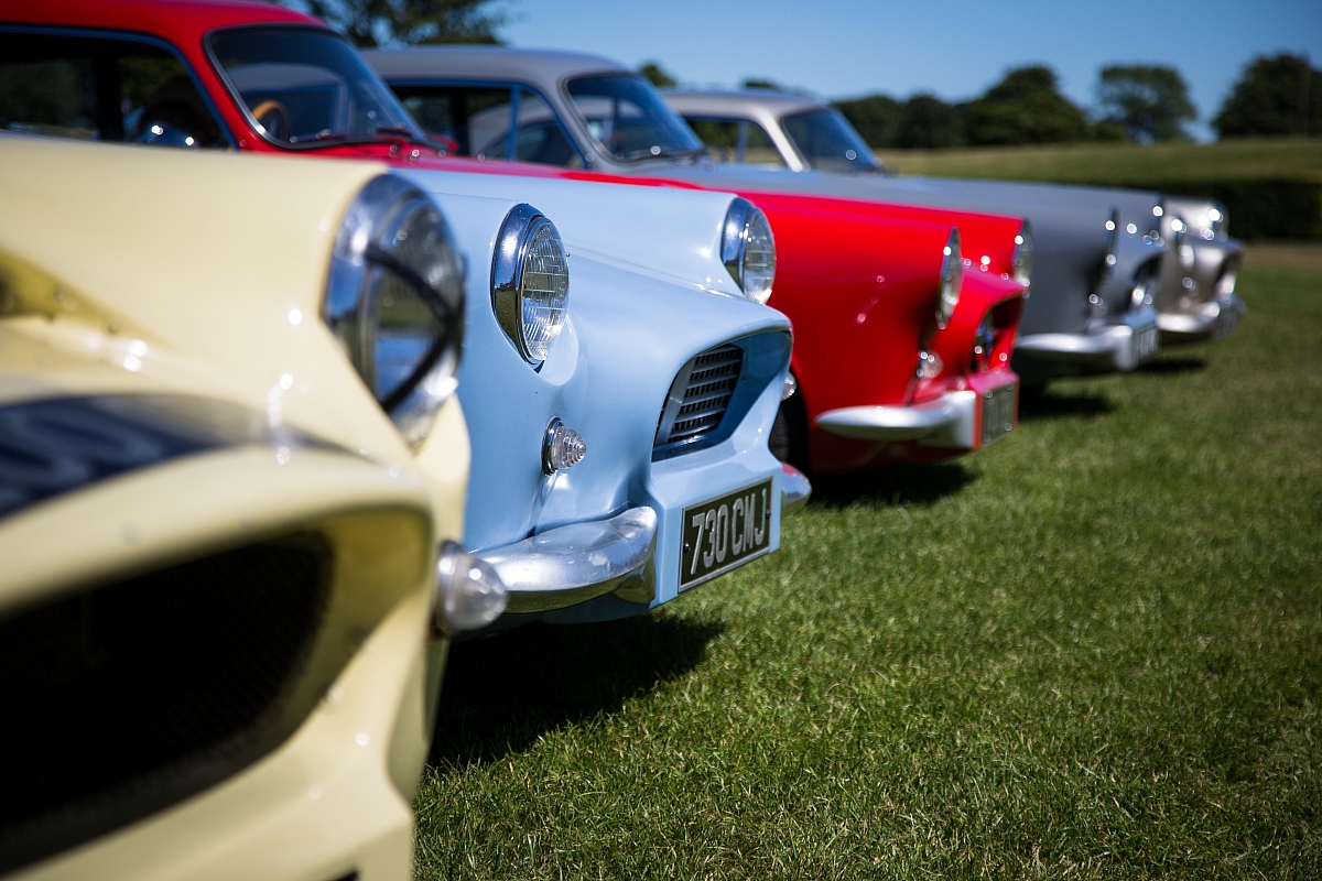 a-peerles-and-warwick-invasion-of-the-duckhams-arena-1200x800.jpg?v20240716173003