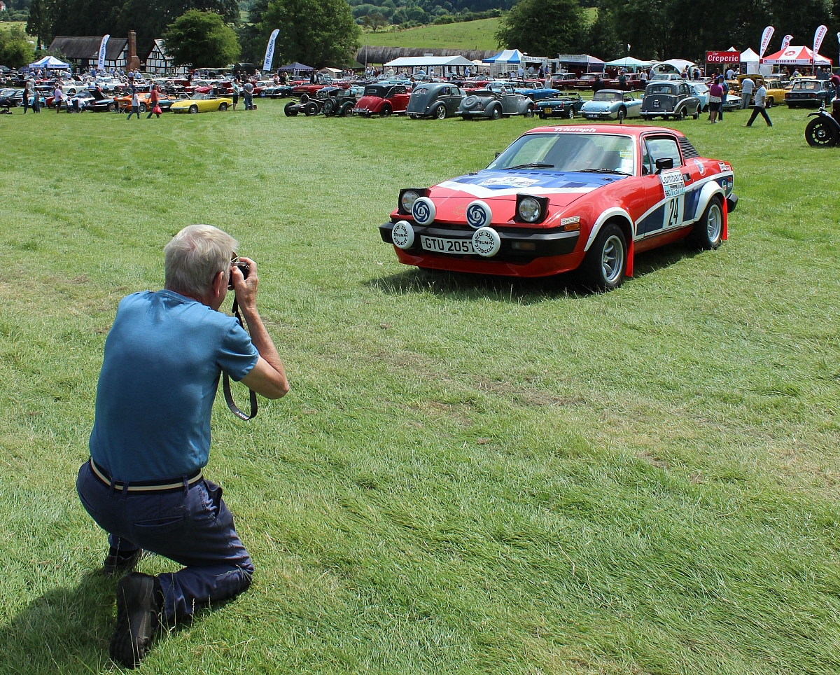 harris-mann-photographing-a-works-rally-tr-copy-1200x964.jpg?v20240716172740