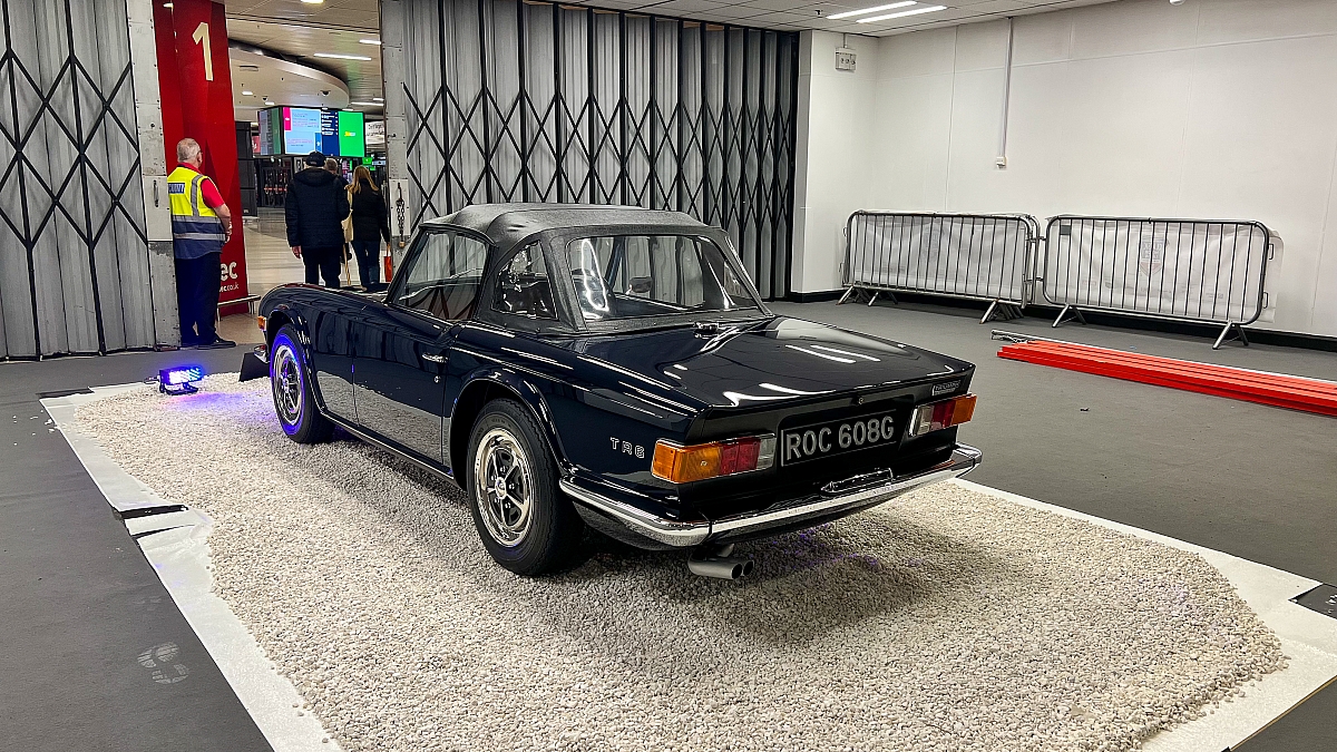 last-year-s-concours-winner-guarding-the-door-1200x675.jpg?v20240716172817
