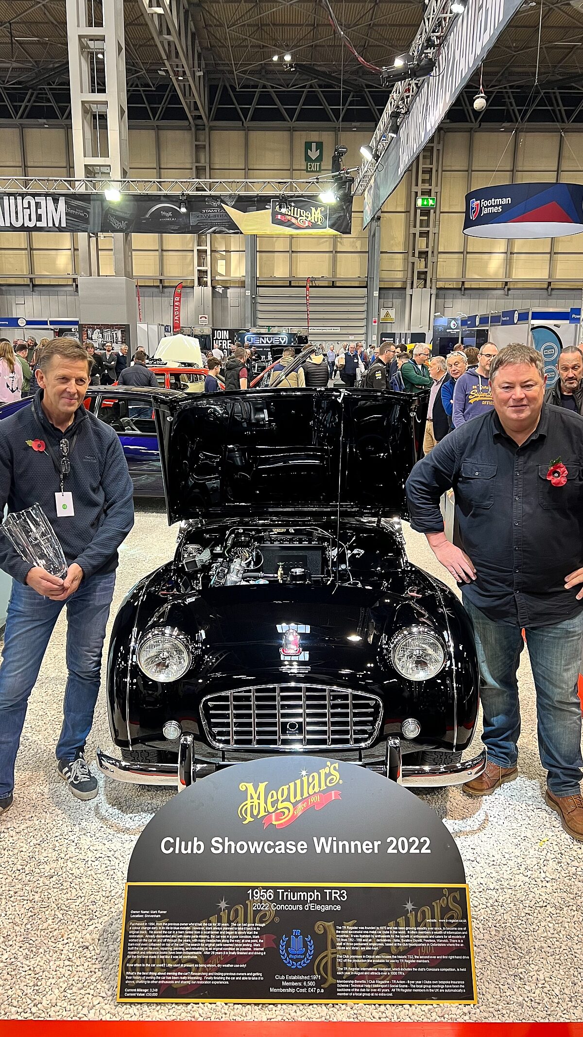mark-rainer-receiving-the-top-award-from-mike-brewer-1200x2133.jpg?v20240716172817