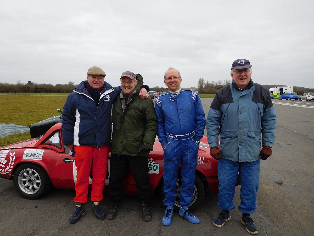 dale-huxford-in-thermals-at-hullavington-1200x900.jpg?v20240716173121
