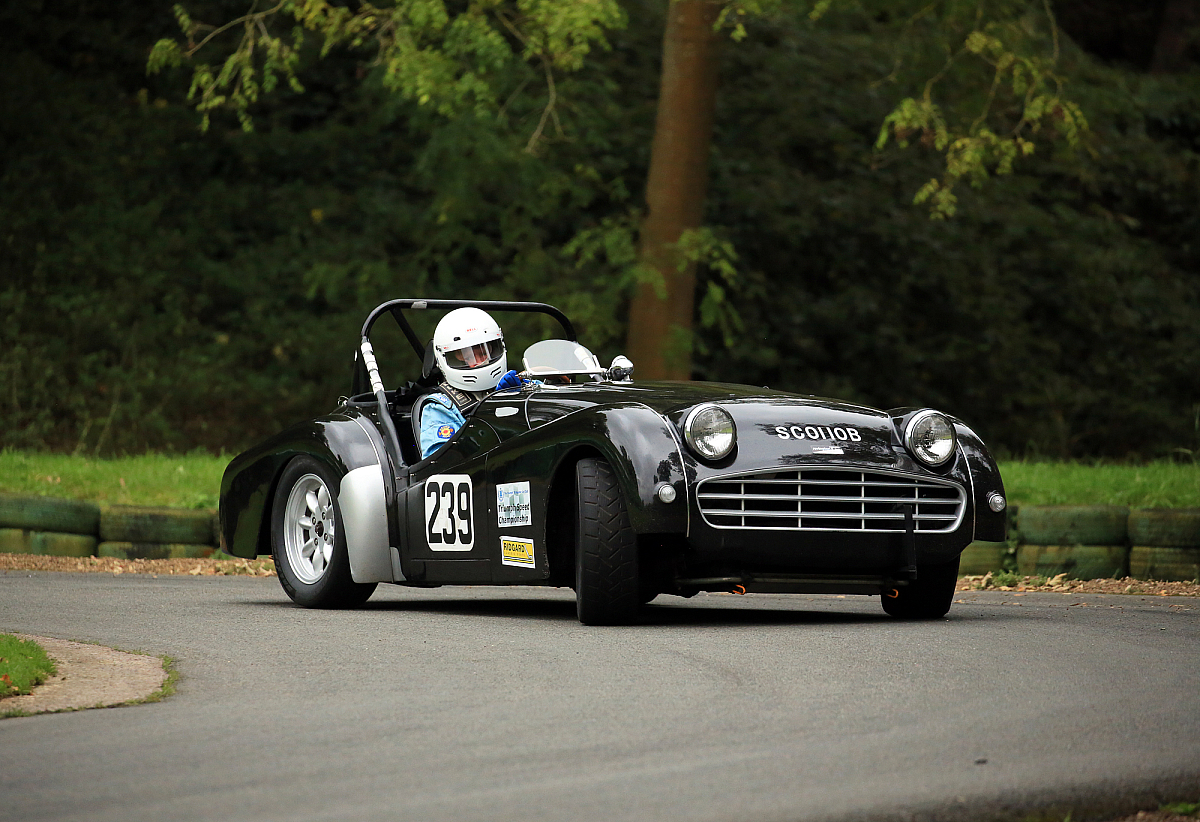 top-honours-went-to-neil-in-his-six-cylinder-tr3-beta-1200x822.jpg?v20250501135901