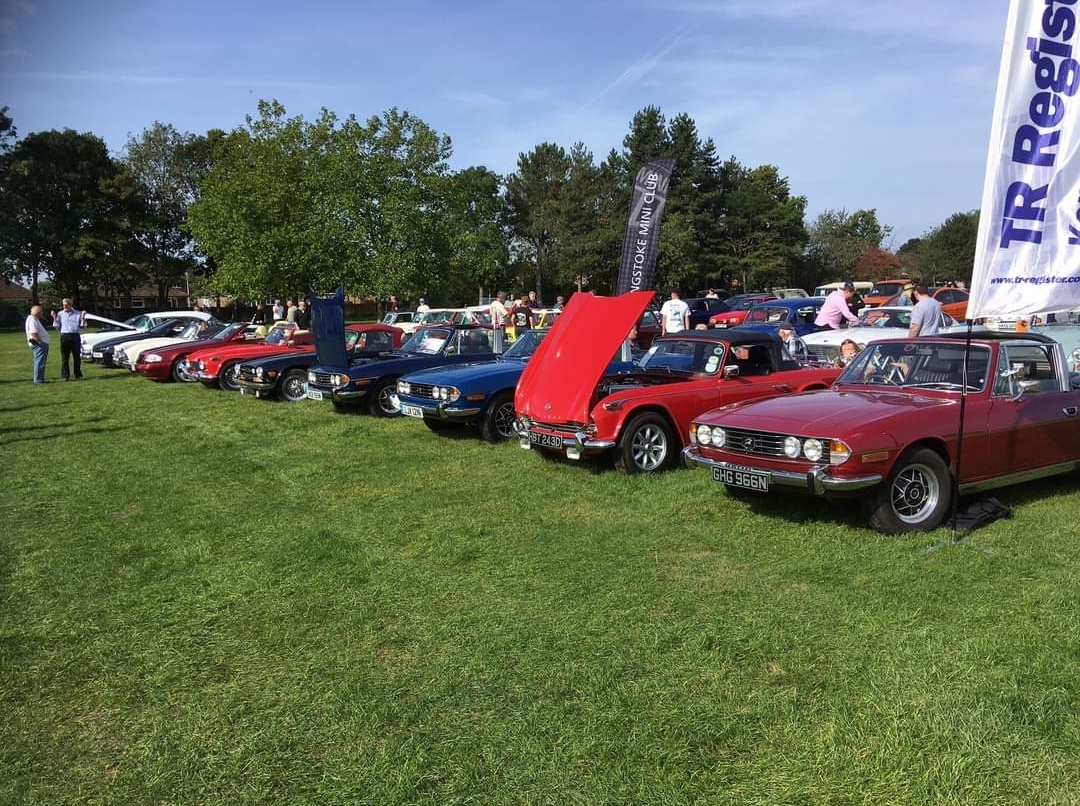 Kennet Valley Group front row at Thatcham Car Show | TR Register Car Club
