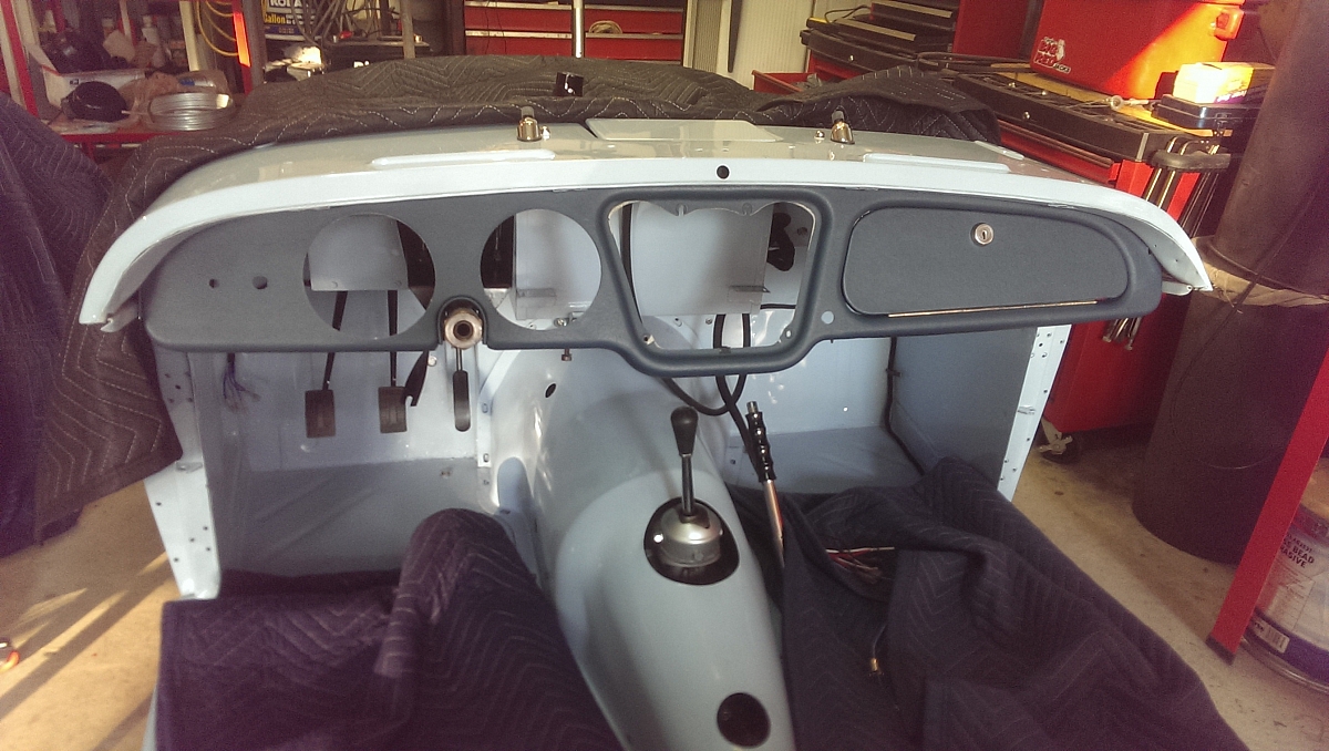 1960 TR3a Restoration - Starting re-assembly including the dashboard.