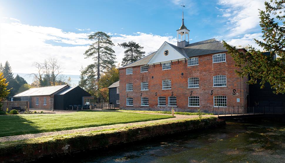 Kennet Valley TR Group 'Eat & Drive' October - Whitchurch Silk Mill & Lunch
