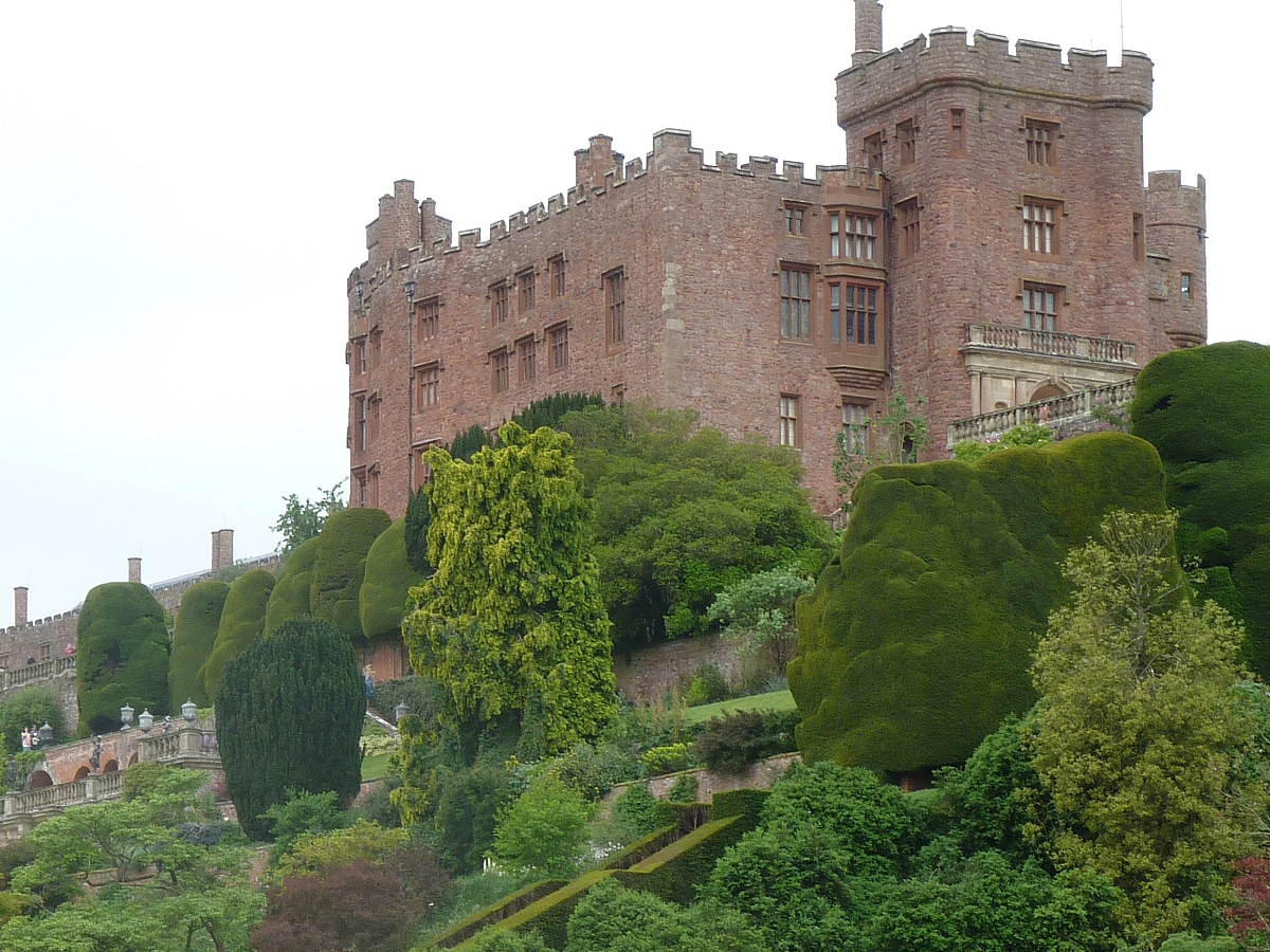 Shropshire Group's Drive It Day Run to Powis Castle
