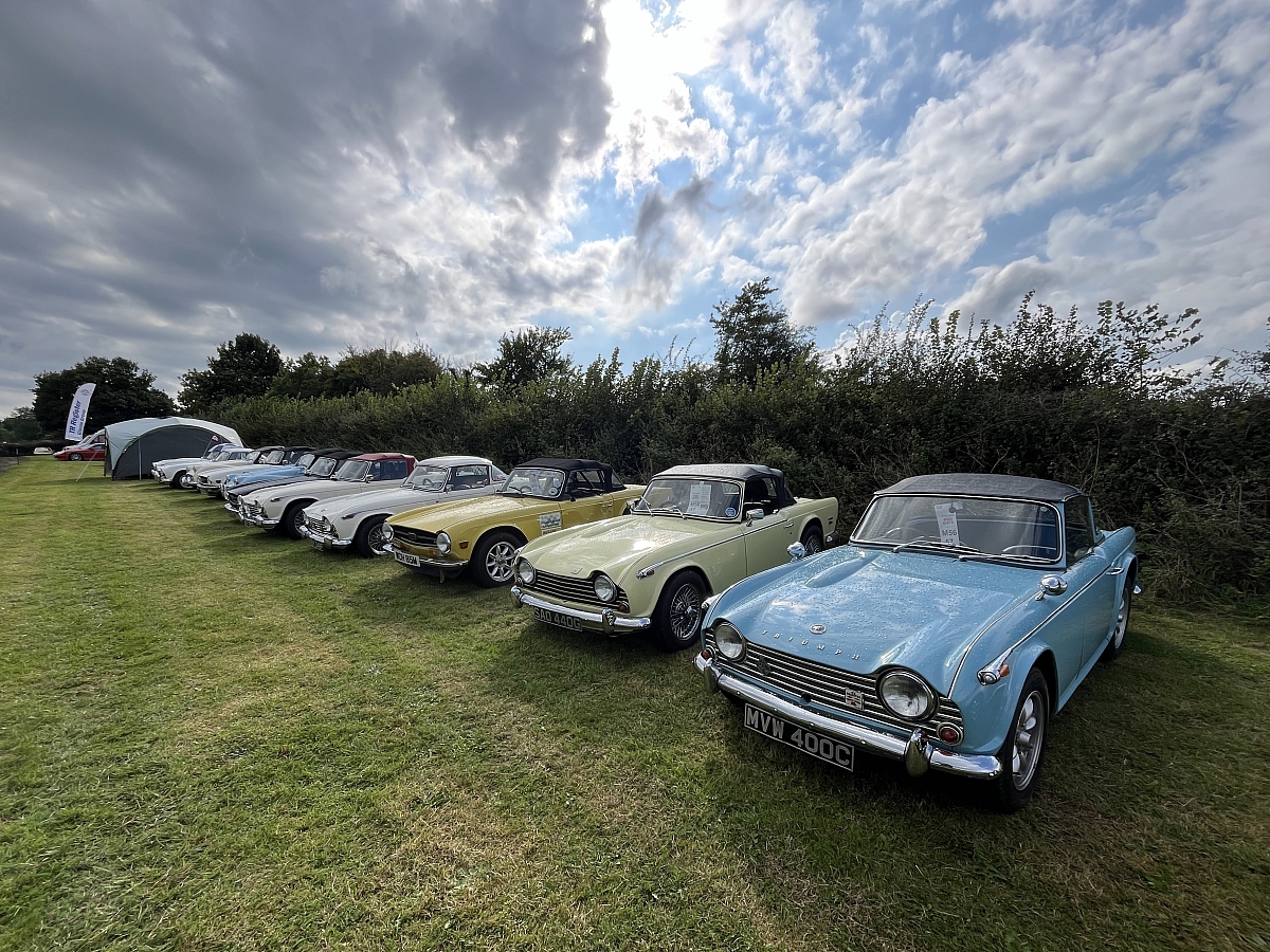 Glavon and Brunel Groups at Castle Combe Autumn Classic Race Meeting - 21st September 2024